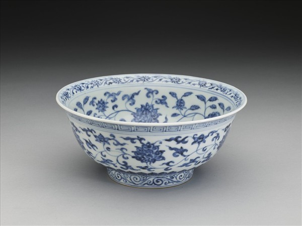 青花四季花卉紋碗