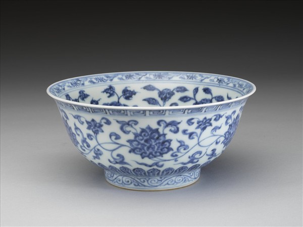 青花四季花卉紋碗
