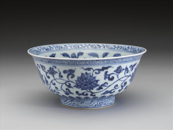 青花四季花卉紋碗