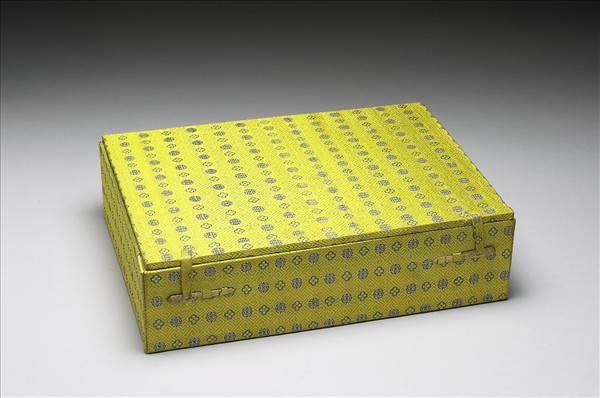 黃地萬壽紋錦函套