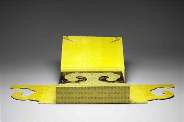 黃地萬壽紋錦函套