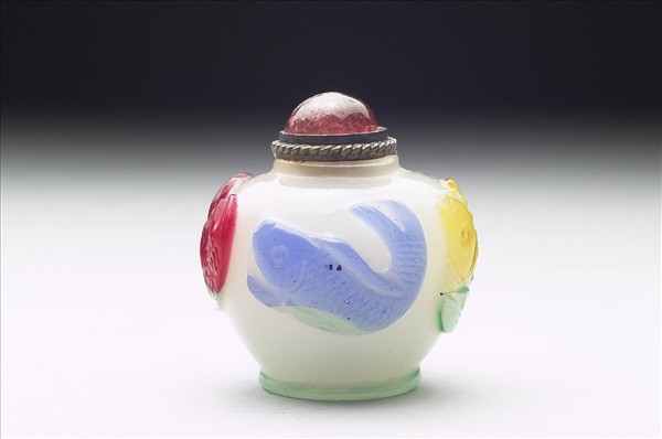 白套四色玻璃錦鯉鼻煙壺