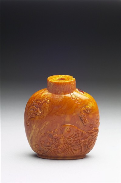 蜜蠟花鳥鼻煙壺