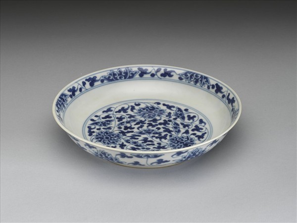 青花番蓮紋盤