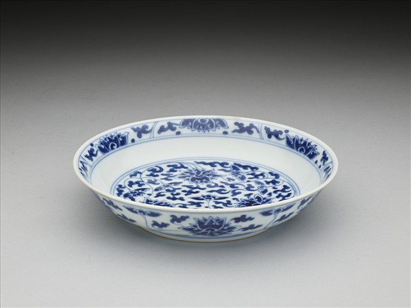 青花番蓮紋盤