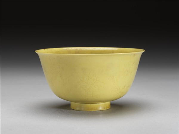 黃釉碗