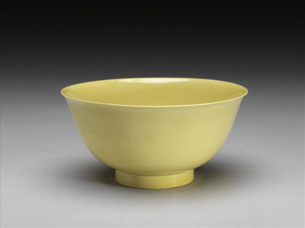 黃釉碗