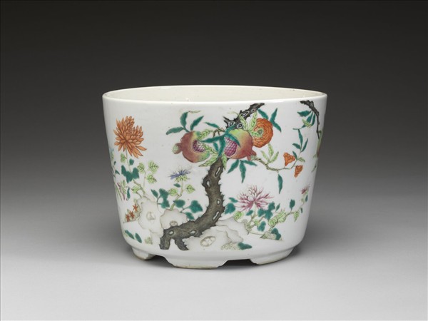 粉彩花果紋花盆