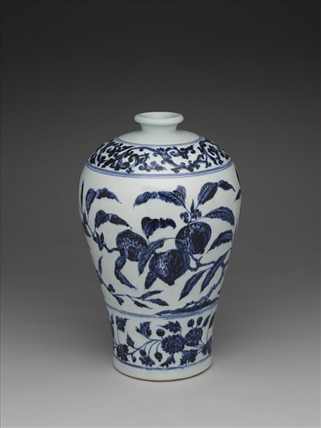 青花桃實花卉紋梅瓶