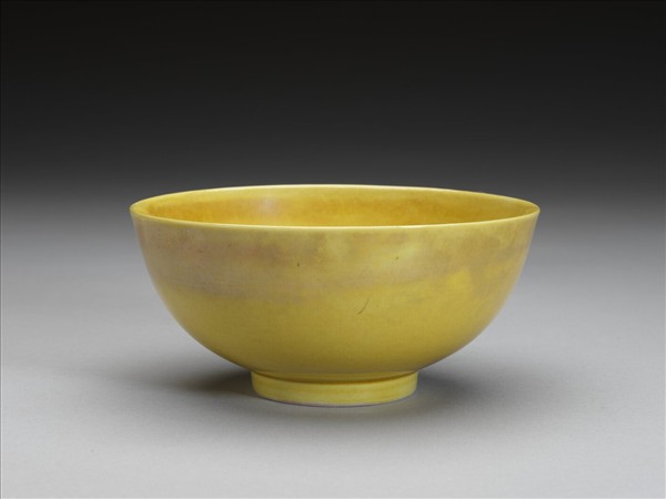 黃釉碗