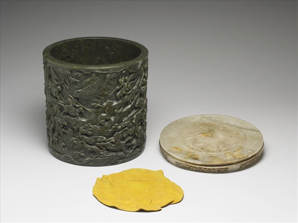 玉秋山獵騎筆筒