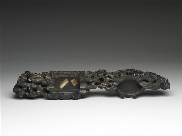 紫檀鏤雕嵌銀線木座