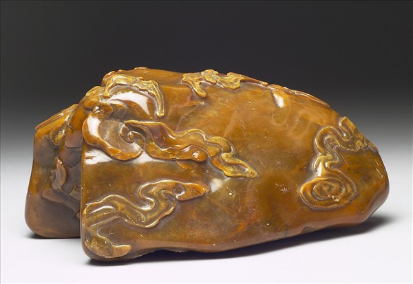 雲蝠紋田黃山子