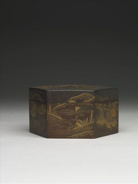 山水六角形蒔繪盒