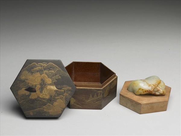 山水六角形蒔繪盒