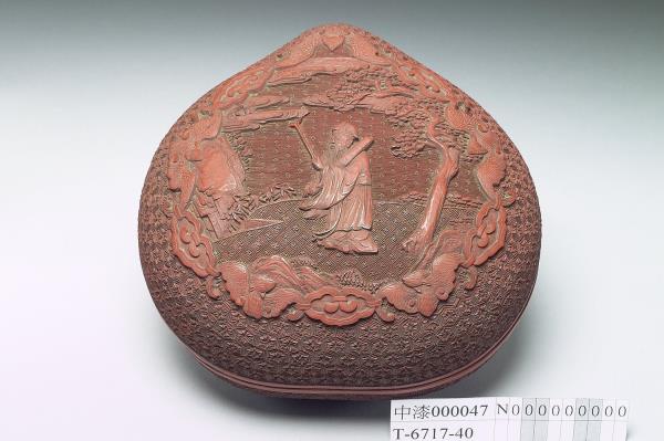 剔紅八仙人物桃式盒(張果老)