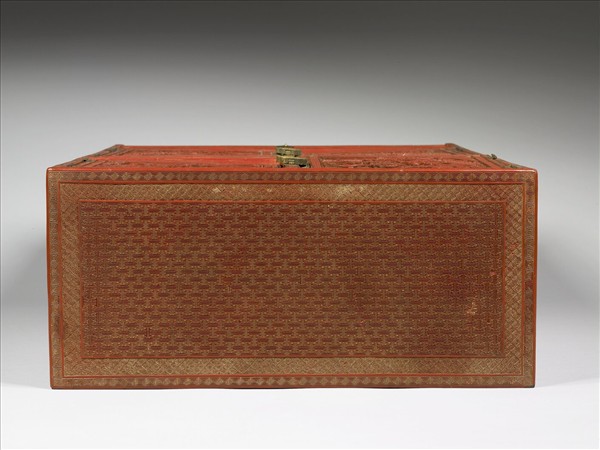 剔紅山水人物圖小櫃