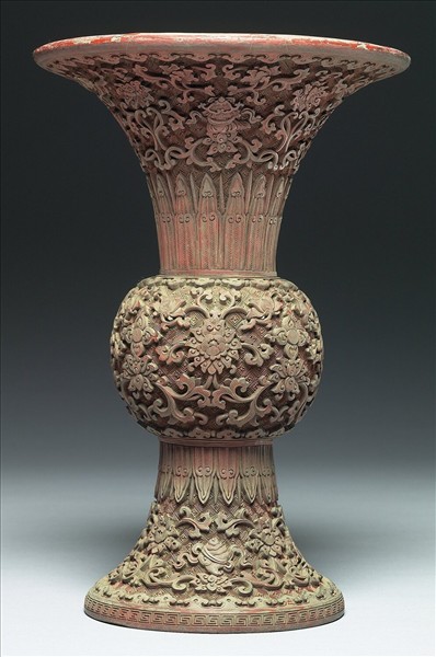 剔紅八寶番蓮紋觚形瓶（五供）