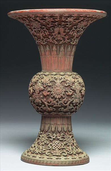 剔紅八寶番蓮紋觚形瓶（五供）