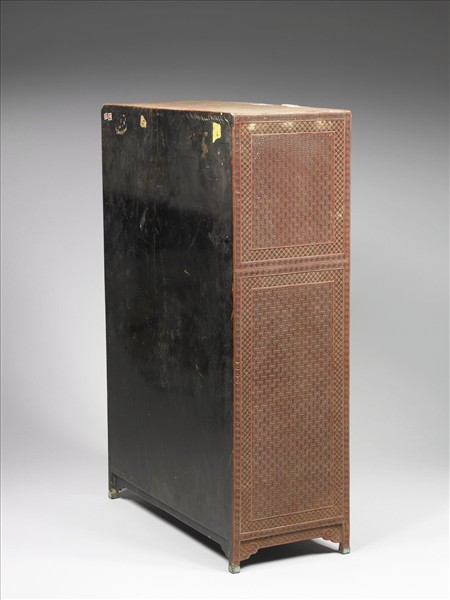 剔紅山水人物小櫃