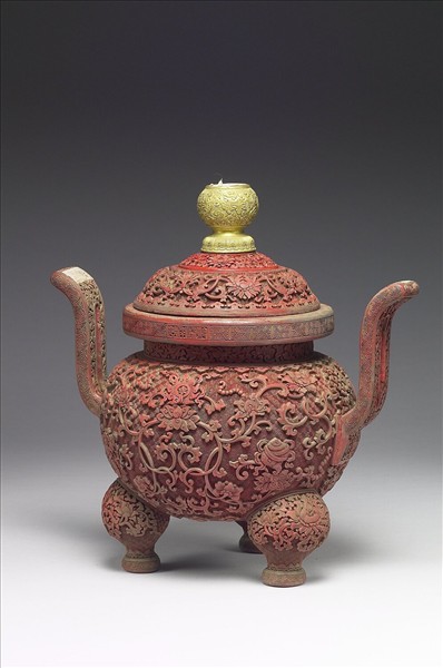 剔紅八寶番蓮爐