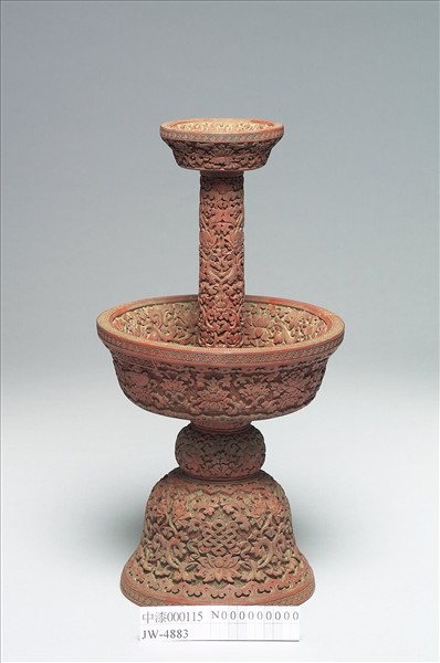 剔紅八寶番蓮紋燭台（五供）