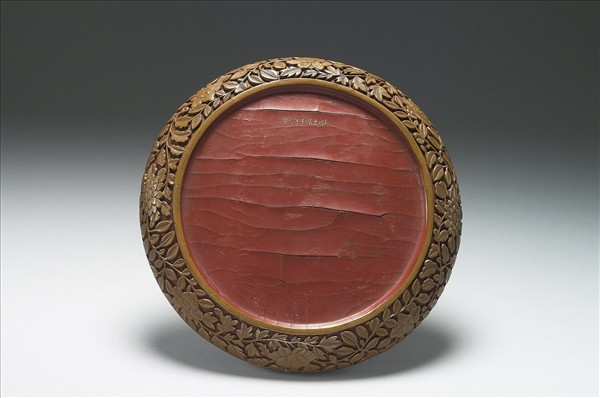 剔黃山海龍鳳花卉紋圓盤