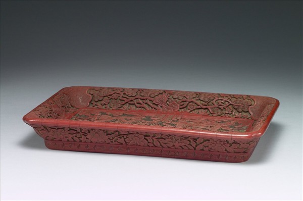 剔彩雙龍紋長方盤