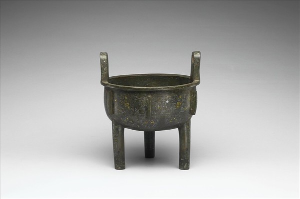 嵌金銀獸面紋鼎