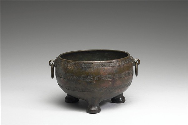 交龍紋鬲