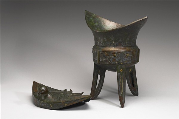 錯金銀獸面紋角