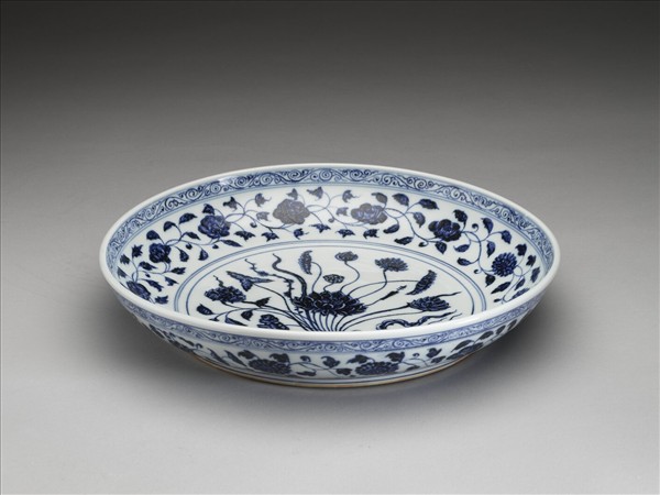 青花一把蓮紋盤