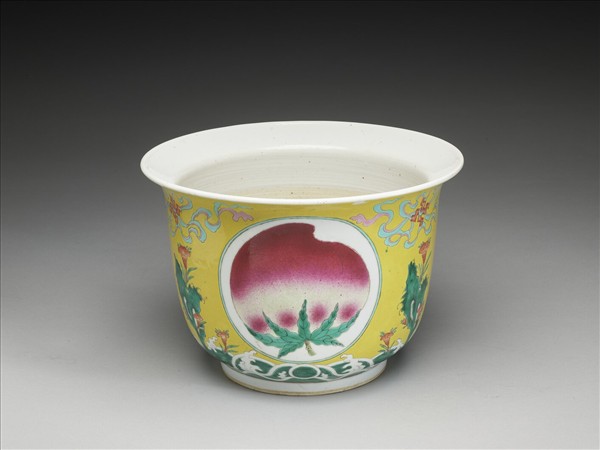 粉彩福壽紋花盆