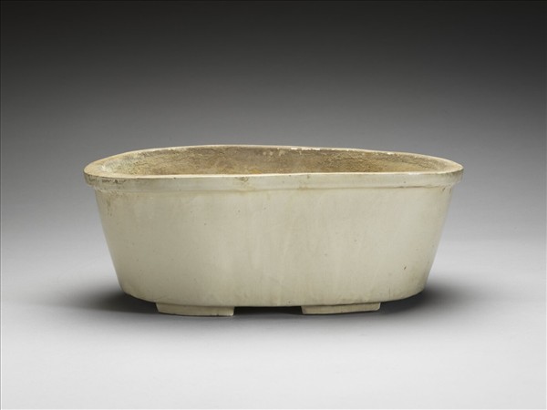 白瓷橢圓形花盆