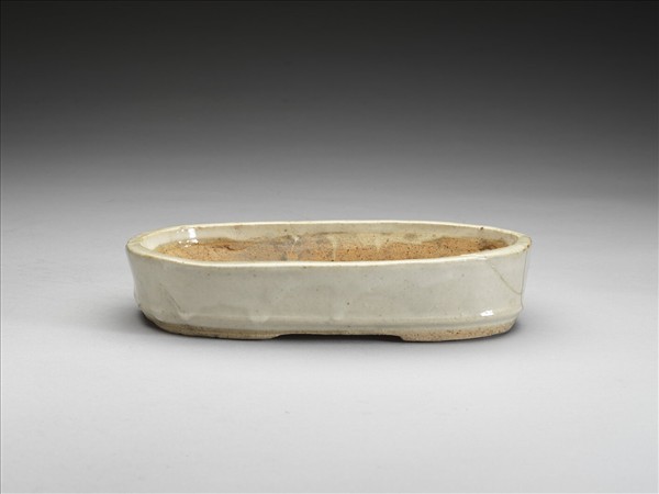 白瓷橢圓形花盆