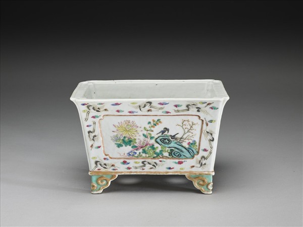 粉彩花鳥紋花盆