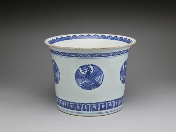 青花團鳳紋花盆