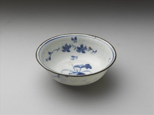 青花花卉紋碗