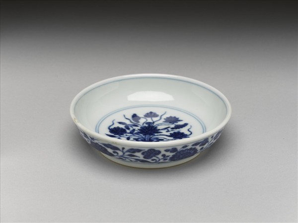青花花卉紋盤