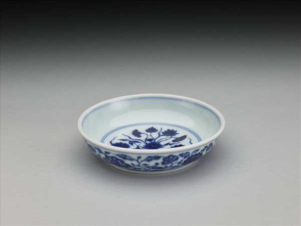 青花花卉紋盤
