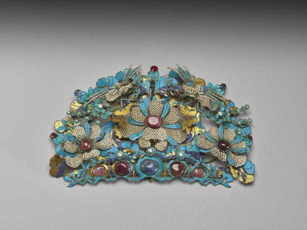 銀鍍金嵌珠鳳蝶牡丹鈿花- 故宮