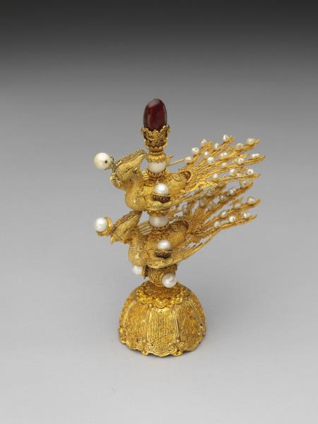 金纍絲鳳朝冠頂