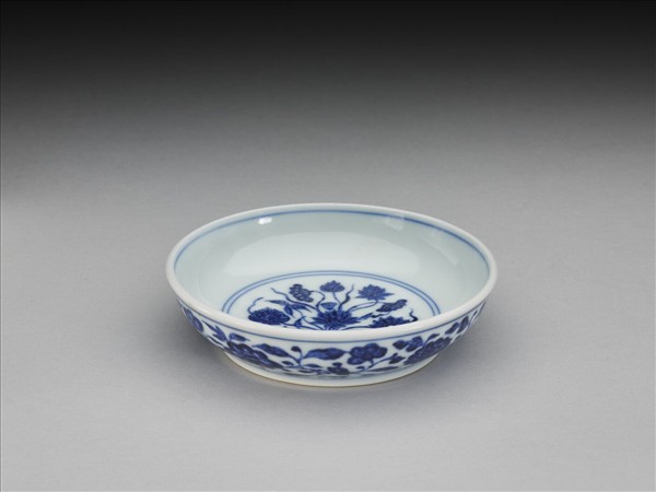 青花花卉紋盤