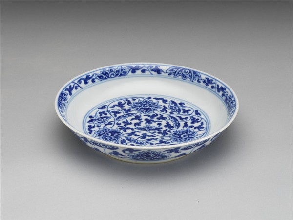 青花番蓮紋盤