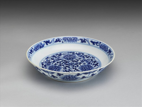 青花番蓮紋盤