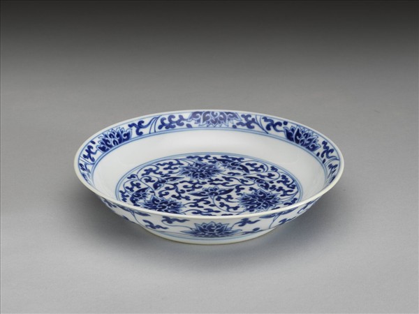 青花番蓮紋盤