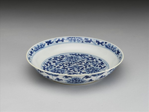 青花番蓮紋盤