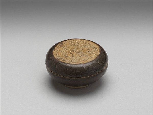 褐釉花卉紋圓盒