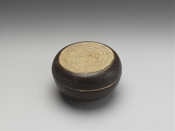 褐釉花卉紋圓盒