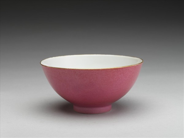胭脂紅釉碗